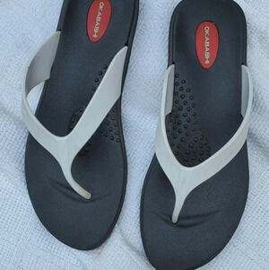 Okabashi white sandals ‎ 8-9